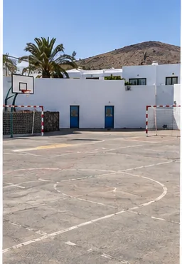 Ejemplo ilustrativo antes: patio deportivo